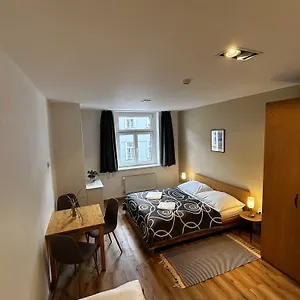 Pensjonat Sklep, Praga